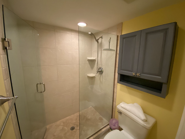 Two Bedroom Vacation Condo in Naples Sleeps Six Guests